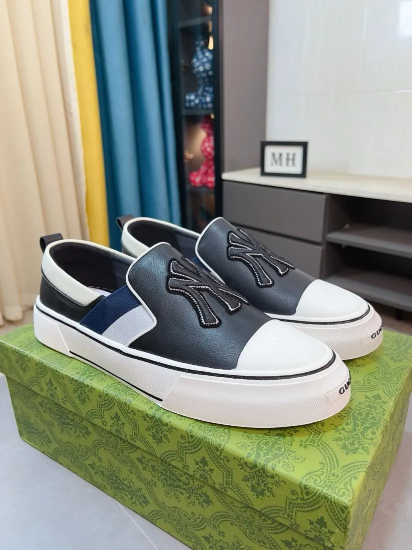 Men's shoes 💰458🌹🌹GUCCI [Gucci] New high-end brand of men's shoes, the latest fashionable casual men's shoes, trendy and versatile, relaxed and sporty style, uppers imported from Italy, first-layer cowhide, genuine leather lining, and ultra-fine workmanship. Original personalized fashionable rubber wear-resistant outsole, light and comfortable on the foot, size 38-44